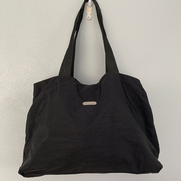 BAGALLINI Handbags - BAGALLINI Black Nylon Shoulder Travel Tote Bag NEW